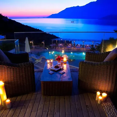 Отель Peninsula Gardens - Adults Only 3*
