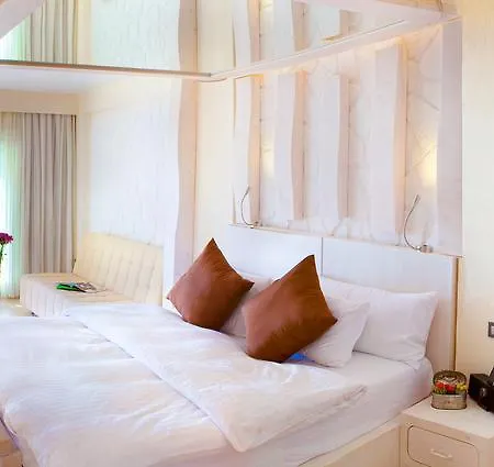 Peninsula Gardens - Adults Only Hotell 3*